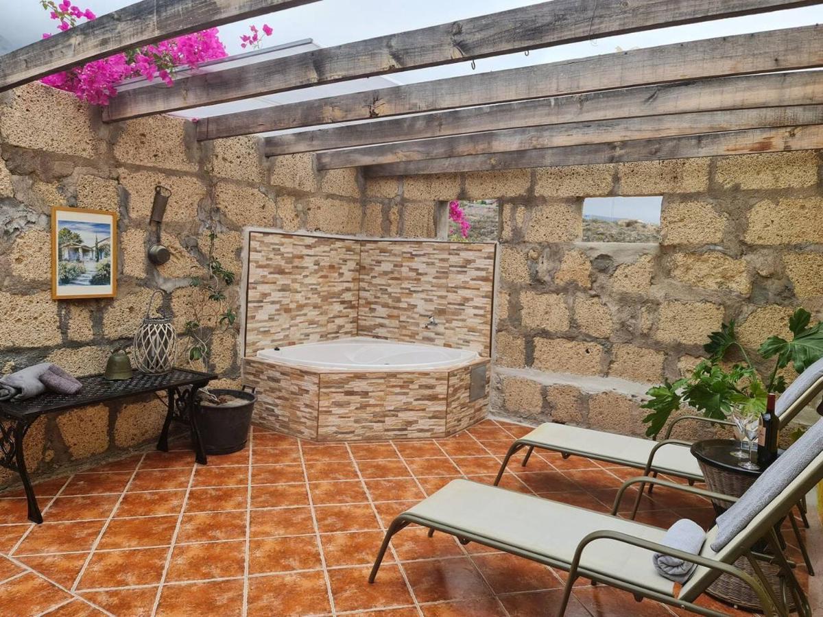 Вилла Sunny Island Retreat In Tejina De Isora Гиа-де-Исора Экстерьер фото