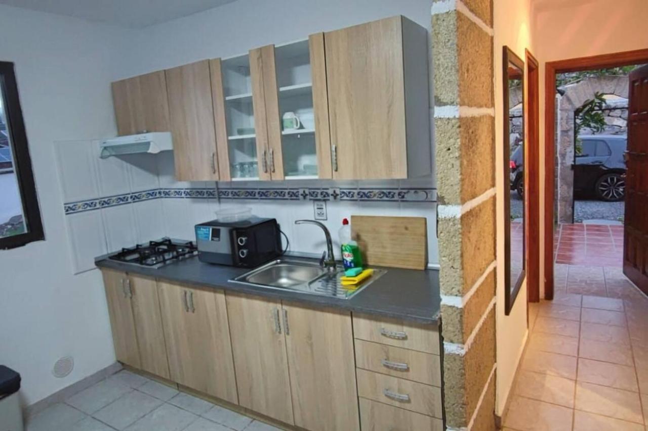 Вилла Sunny Island Retreat In Tejina De Isora Гиа-де-Исора Экстерьер фото
